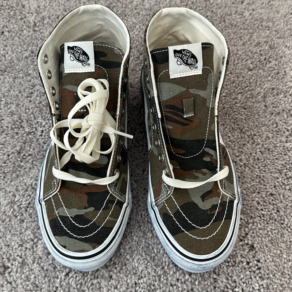 Vans Sk8-HI Canvas Tapered, Color Washed Camouflage/White. Unisex. No box/ Tags